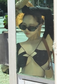 ‘얼짱시대’ 홍영기, 끈 하나로 버틴 파격…시선 쏠릴줄 알았는데?