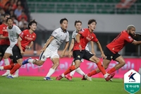 ‘뜨거운 신경전’ 강원, 2위 김천과 0-0 무승부 ‘강릉 무패’ 이어가[현장리뷰]