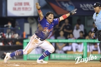 ‘이글스의 오빠’ 손아섭 ‘재치 넘친’ 홈 쇄도+문동주 ‘개인 최다승’…LG 꺾고 ‘3연패 탈출’→다시 ‘2G 차’ 좁혔다! [SS잠실in]