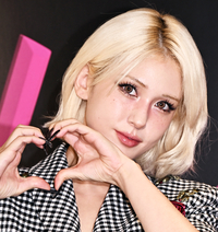 ‘Chaotic & Confused’로 컴백한 전소미, 작사·작곡에 직접 참여하며 자신만의 솔직하고 다양한 이야기 담아내