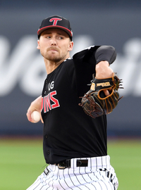 [포토]KBO리그 첫 선보이는 LG 톨허스트