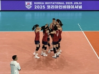 VNL 완패 이후 한 달 만의 리턴 매치, 허탈한 패배는 없었지만…프랑스에 2-3 아쉬운 석패[현장리뷰]