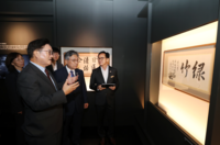 우원식 의장, ‘빛을 담은 항일 유산’ 특별전 관람