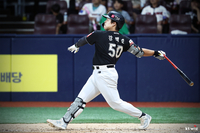 ‘스윕패’ 위기였는데→강백호 2안타 2타점+김민혁 10회초 ‘결승타’…KT, 키움 꺾고 3연패 ‘탈출’ [SS고척in]