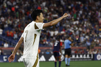 골 없어도 ‘특급 존재’…‘MLS 1호 도움’ 손흥민 향한 찬사 봇물, LAFC 감독 “축구 지능·경험·기술·체력 모두 갖춰”