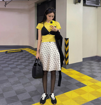 티아라 효민, ‘노랭이 사랑’으로 물든 특별한 하루…눈길 사로잡는 패션 감각