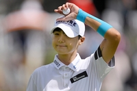 삼다수 마시고 웃은 박성현 6년 만의 LPGA투어 톱10, 역시 ‘남달라!’