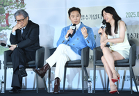 [포토] 이병헌, 손예진-박찬욱 감독 빵터트리는 폭로