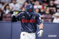 9연패→‘악재’까지…안 풀리는 롯데, 전민재마저 옆구리 부상 이탈 “정확한 진단명은 내일 중 확인 가능” [SS메디컬체크]