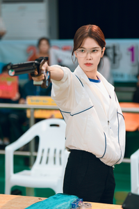 ‘트라이’, 청춘물인 줄 알았더니…임세미가 그리는 어른들의 성장 동화 [서지현의 몰입]