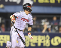 [포토] 천성호, 7회 득점기회 만드는 우전안타