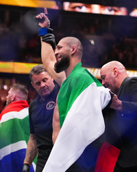 ‘UFC 사상 가장 지배적인 챔피언’ 치마예프, 아데산야의 5차 방어 기록을 넘어 실바의 10차 방어 기록도 넘본다!