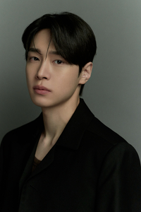 “승리의 스트라이크 던질 것” 배우 강유석, 두산 승리기원 시구 나선다