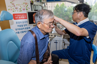 KT, 난청 국가유공자 ‘소리’ 회복 지원…휴일 반납한 의료진에 감사