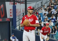 ‘200K’ 눈앞에 둔 SSG 앤더슨 “포스트시즌 진출 원해…매 경기 최선 다할 것” [SS수원in]