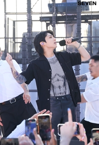 ‘정국’표 빌보드 새 역사…‘Seven’ 109주째 차트인 초장기 기록