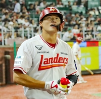 ‘류효승 데뷔 첫 연타석포+팀 5홈런 폭발’ SSG, KIA 9-5 제압 ‘2연패 끝’…KIA는 ‘6연패’ 수렁 [SS문학in]