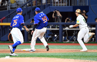 [포토]마음 급한 한화 류현진, 아차!