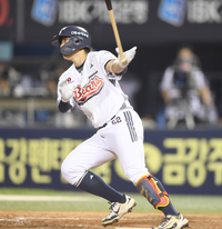 [포토] 박준순, 5회 깨끗한 좌전안타