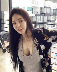 브브걸 출신 ‘꼬북좌’ 유정, 글래머러스한 몸매 뽐내며 ‘아이 좋다!’