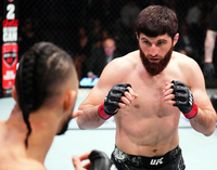 UFC 라이트헤비급 챔피언 안칼라예프, “(미들급 챔피언) 치마예프가 체급을 올리면 기꺼이 싸우겠다”