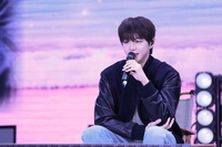 ‘영원한 센터’ 강다니엘, 중국도 집어삼켰다