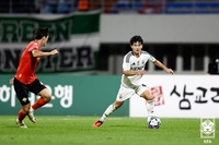 포옛 감독 ‘퇴장 악재’에도…전북, 추가시간 2골 터뜨리며 강원 넘어 결승으로 ‘더블’ 도전 현재진행형[현장리뷰]