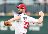 ‘폰세 넘었다’ 앤더슨, 역대 최소 이닝 ‘200K’ 폭발…폰세 144.1이닝→앤더슨은 ‘139이닝’ [SS시선집중]