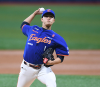 [포토] 11일 만에 복귀전 나선 문동주