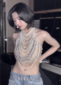 권은비, 역시 과감해…시스루 착시 의상에 ‘깜짝’ [★SNS]