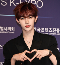 장하오, ‘제7회 뉴시스 한류엑스포’ OST 1위 수상으로 ‘개인 5관왕’ 달성.. 패션은 그에 걸맞은 품격 높은 젊고 세련된 수트룩!