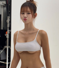 맹승지, 다이어트해도 볼륨감은 여전...언더붑도 소화 [★SNS]