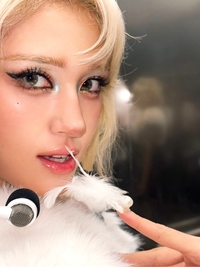 전소미, ‘Chaotic & Confused’ 활동 마무리 기념 사진 대방출!