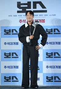 [포토] 조우진 ‘국자 들고 미소’