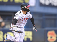 ‘욱’하는 팬 많아졌다→오지환이 선보인 ‘SNS 품격’…“막말 해도 됩니다” [SS시선집중]