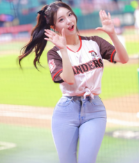 치어리더 김현영, 청바지 핏 무슨 일? 황금 골반 인증 [★SNS]