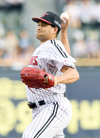 [포토]LG 치리노스, 롯데전 선발 등판