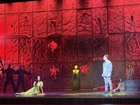 첫사랑 고백한 ‘페뷔스’ 존 아이젠, 프랑스-한국 ‘두 집’ 살림하는 이유는? [SS현장]