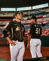 KT, ‘수원 상징’ 정조대왕 유니폼 선보인다!