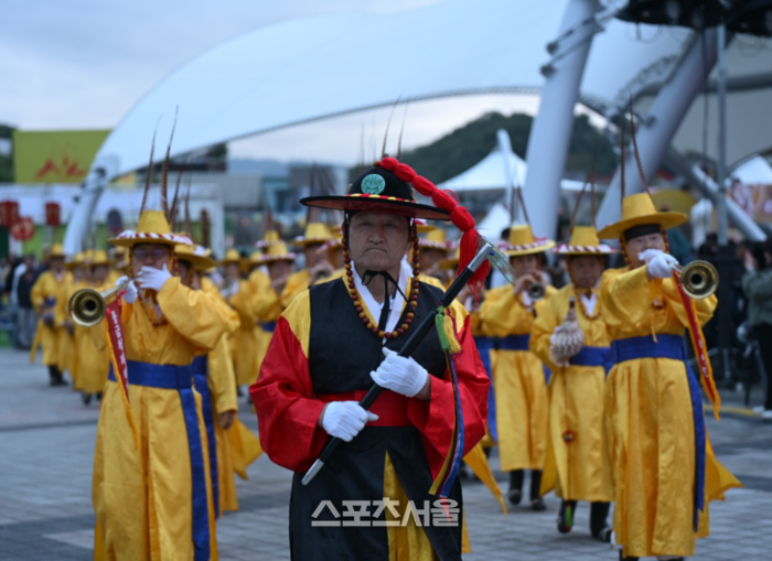 몽금척 퍼레이드.