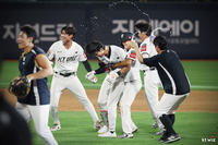 2년 연속 부린 ‘후반기 마법’→KT, 올해도 결과 내려면…승부처는 ‘엘·한·삼 6연전’ [SS포커스]