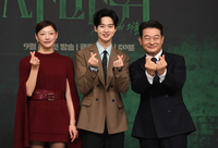 [포토] 이엘-장동윤-조성하 ‘사랑해요’