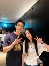 “멋있다 우리 오빠”산다라박, 정성일 첫 주연작에 뜨거운 응원