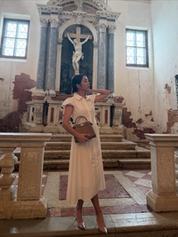 “불편함 드려 죄송”...배우 이민정, ‘성당 사진 논란’에 사과와 해명 ‘호텔 행사장 겸 레스토랑이다’