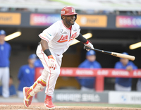 “아들 안아보고 와라” 이 시기에, OPS 1.096 외인 타자 출산 휴가…사령탑은 “이게 맞는 결정” [SS잠실in]