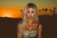 9년만이라더니…다영, 맞아? 파격