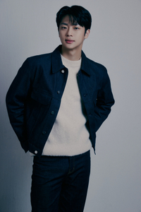 배우 이신영-엑스디너리 히어로즈 가온, LG 승리기원 시구 나선다