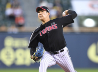 [포토] LG 손주영 ‘힘찬 투구’