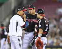 [포토] 김광삼 코치 ‘위기 잘 넘기자’