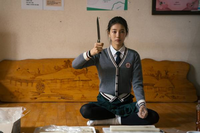 식칼 든 수지-장발 김우빈, 로맨스야 스릴러야